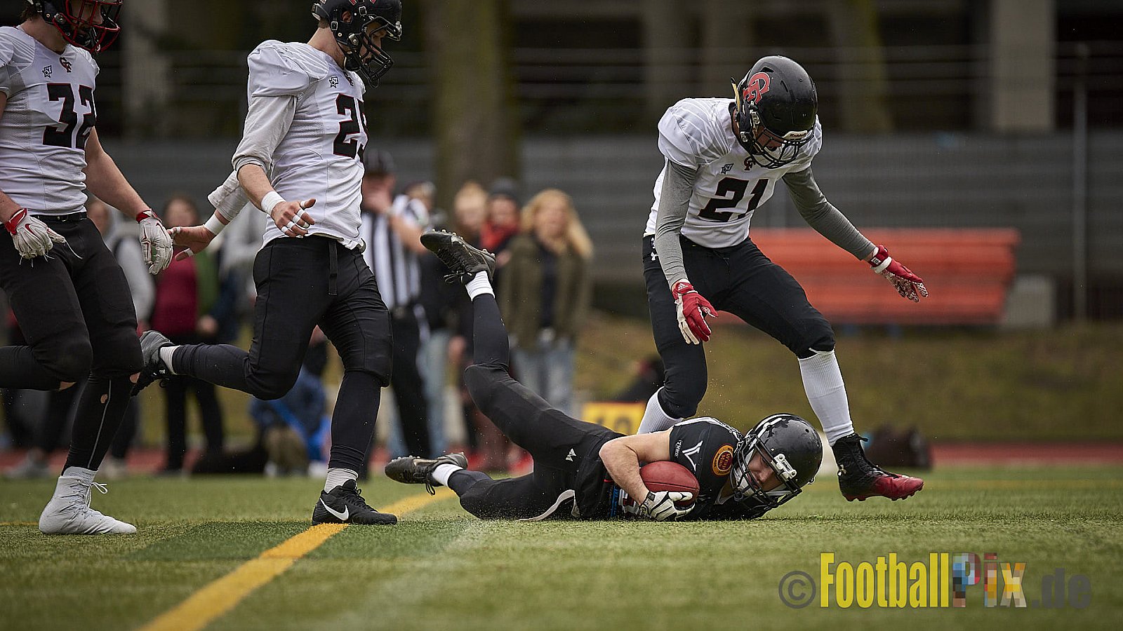 Cologne Falcons vs. Aachen Vampires - 10.03.2018 Pre-Season Game: Cologne Falcons vs. Aachen Vampires (31:10)