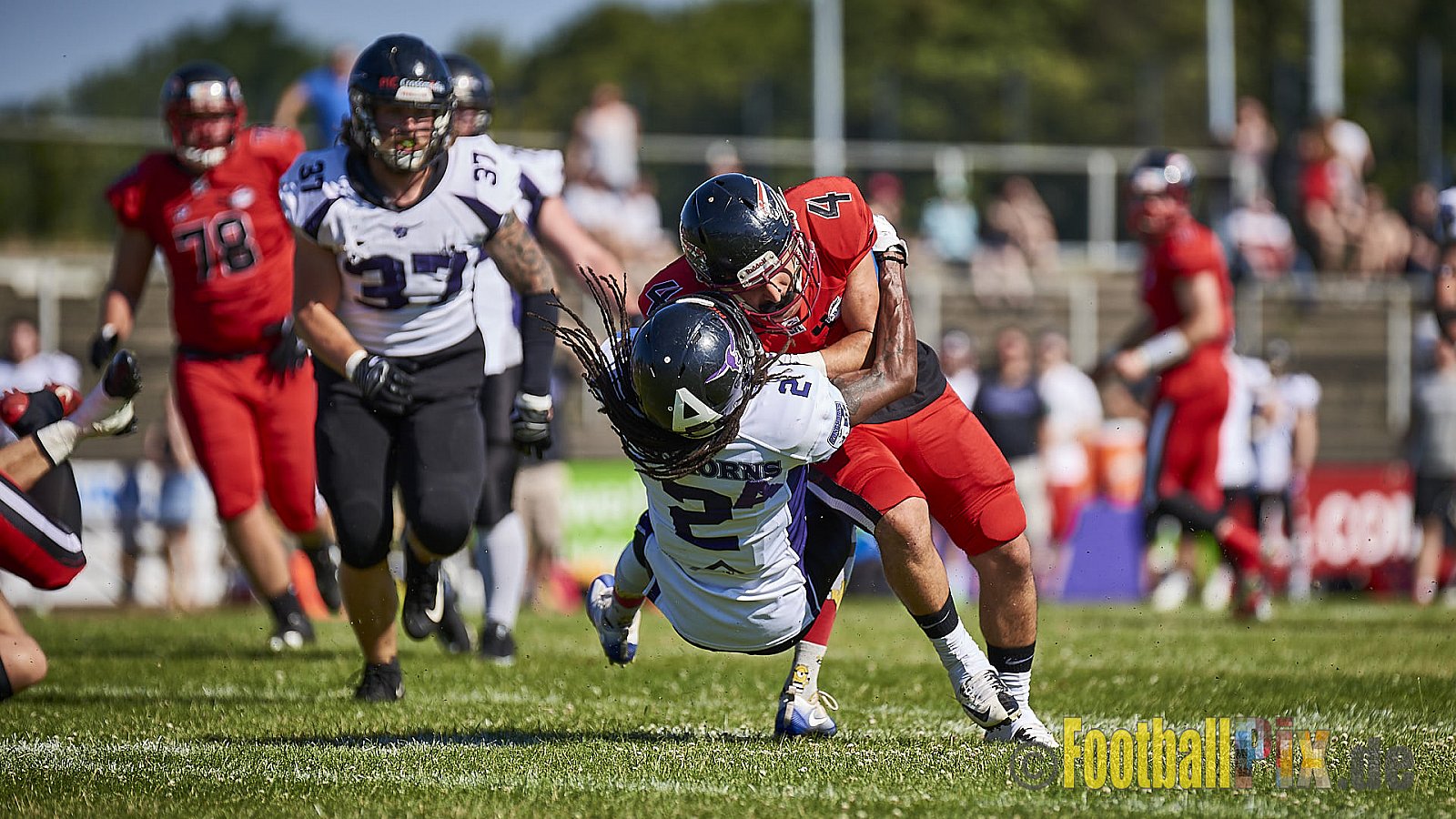 Düsseldorf Panther vs. Langenfeld Longhorns - DPantherVsLangenfeldLonghorns