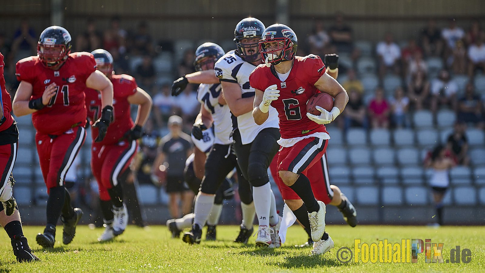 Düsseldorf Panther vs. Langenfeld Longhorns - DPantherVsLangenfeldLonghorns