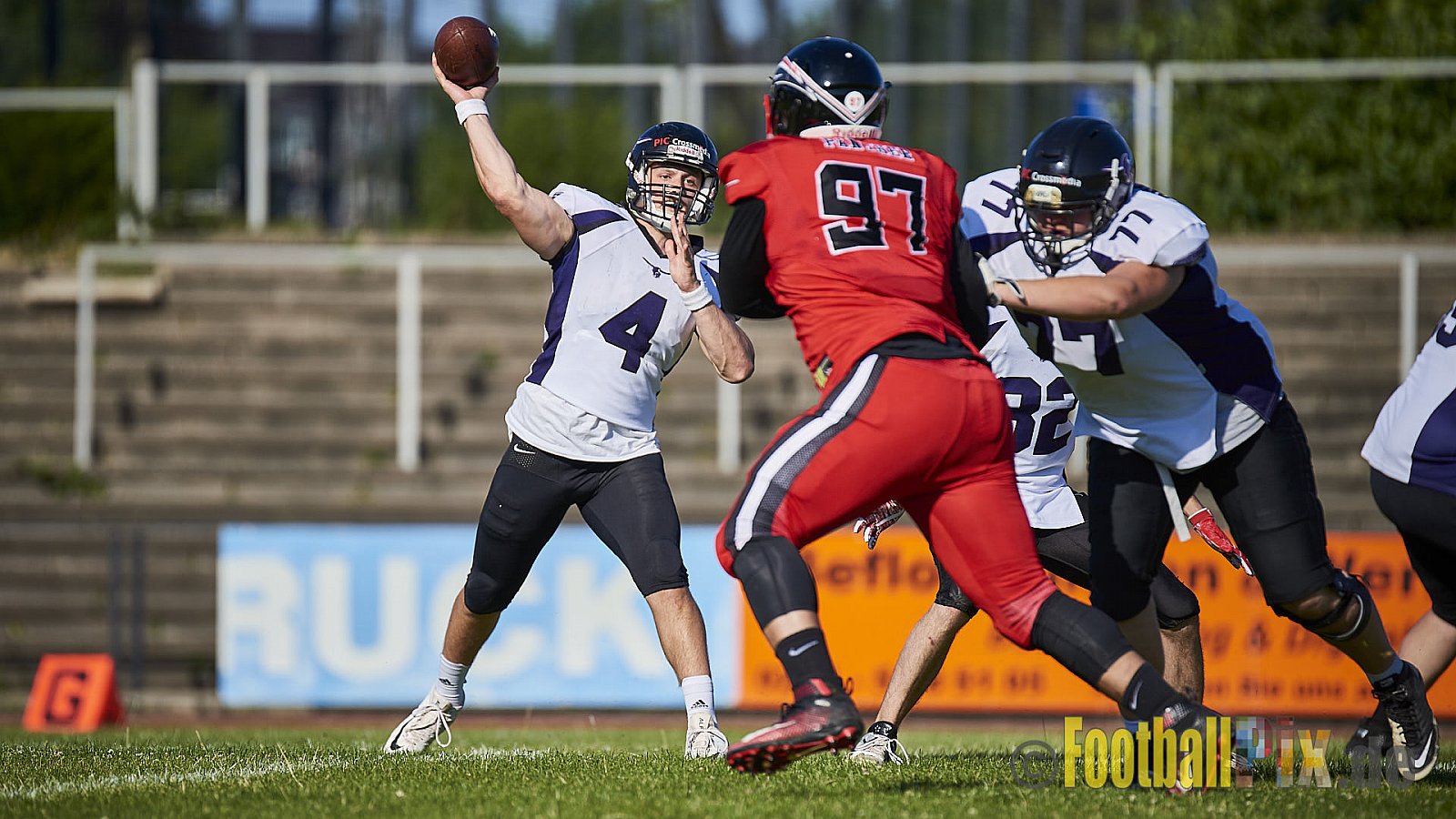 Düsseldorf Panther vs. Langenfeld Longhorns - DPantherVsLangenfeldLonghorns