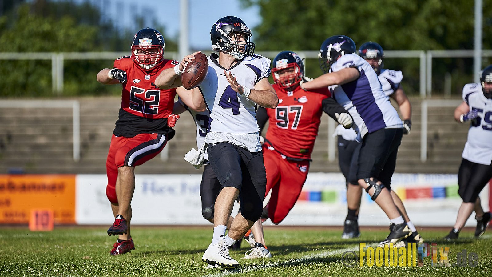 Düsseldorf Panther vs. Langenfeld Longhorns - DPantherVsLangenfeldLonghorns