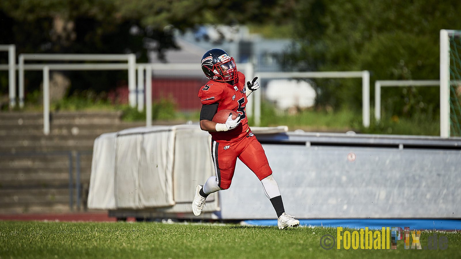 Düsseldorf Panther vs. Langenfeld Longhorns - DPantherVsLangenfeldLonghorns