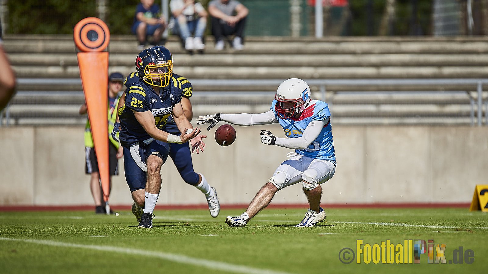 Essen Assindia Cardinals vs. Bonn Gamecocks - EssenAssindiaCardinalsVsBonnGamecocks
