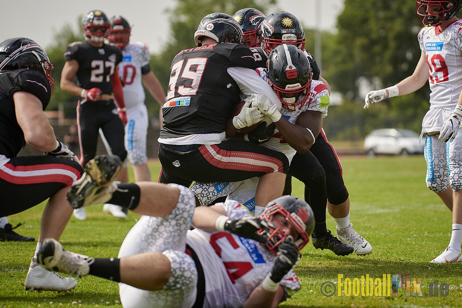 GFL2 Season 2021 Düsseldorf Panther vs. Solingen Paladins am 26.06.2021 im Stadion VfL Benrath, Karl-Hohmann-Straße 70, 40597 Düsseldorf, Punkte Endstand 13 : 00.
[Bildnummer: 2021-06-26_0191] - DPantherVsSolingenPaladins