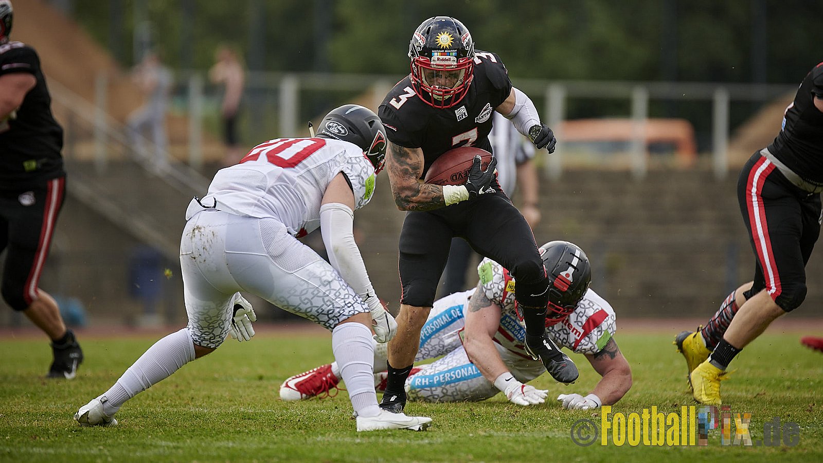 GFL2 Season 2021 Düsseldorf Panther vs. Solingen Paladins am 26.06.2021 im Stadion VfL Benrath, Karl-Hohmann-Straße 70, 40597 Düsseldorf, Punkte Endstand 13 : 00.
[Bildnummer: 2021-06-26_0351] - DPantherVsSolingenPaladins