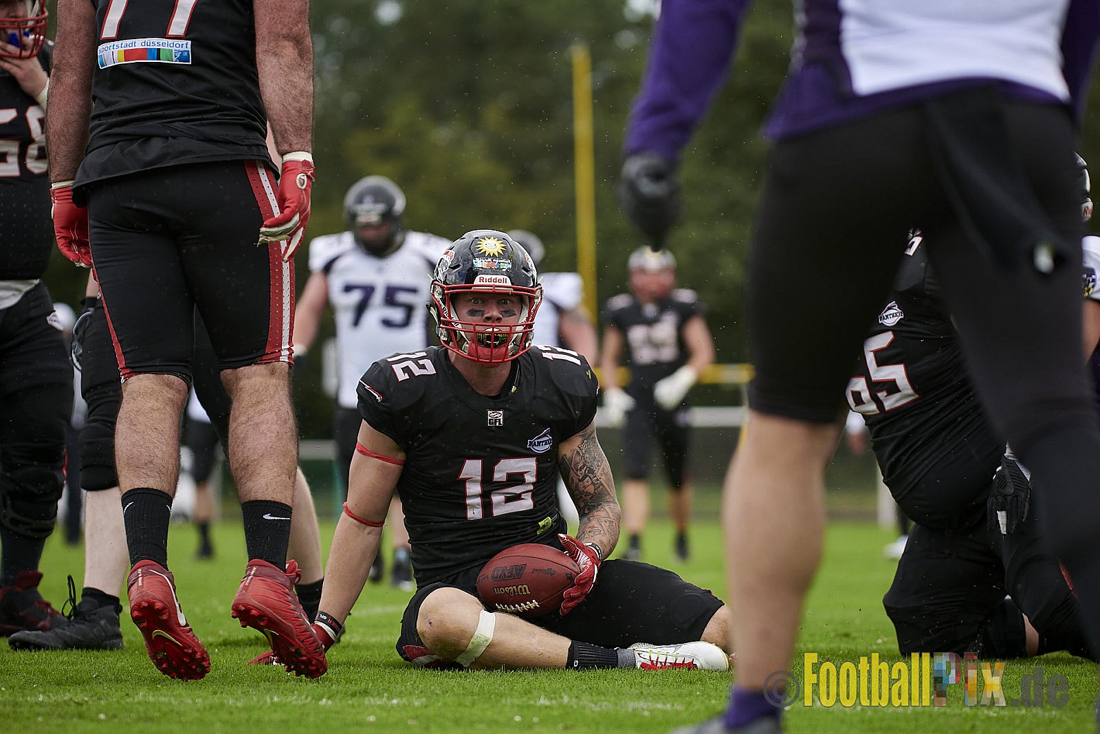 GFL2 Season 2021 Düsseldorf Panther vs. Langenfeld Longhorns am 7.08.2021 im Stadion VfL Benrath, Karl-Hohmann-Straße 70, 40597 Düsseldorf, Punkte Endstand 17 : 0.
[Bildnummer: 2021-08-07_0131]Düsseldorf Panther vs. Langenfeld Longhorns am 7.08.2021 - DPantherVsLangenfeldLonghorns