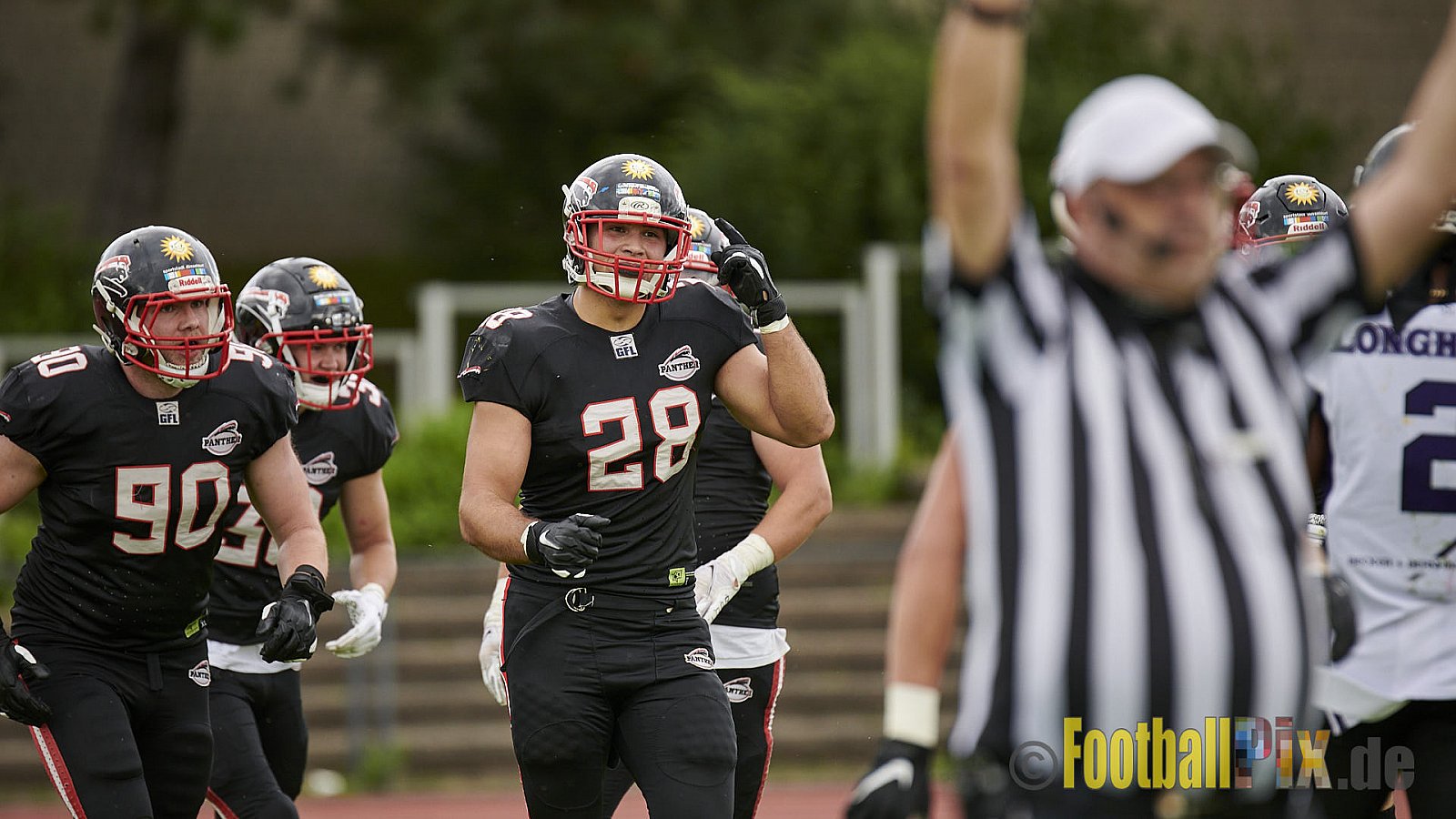 GFL2 Season 2021 Düsseldorf Panther vs. Langenfeld Longhorns am 7.08.2021 im Stadion VfL Benrath, Karl-Hohmann-Straße 70, 40597 Düsseldorf, Punkte Endstand 17 : 0.
[Bildnummer: 2021-08-07_0162]Düsseldorf Panther vs. Langenfeld Longhorns am 7.08.2021 - DPantherVsLangenfeldLonghorns