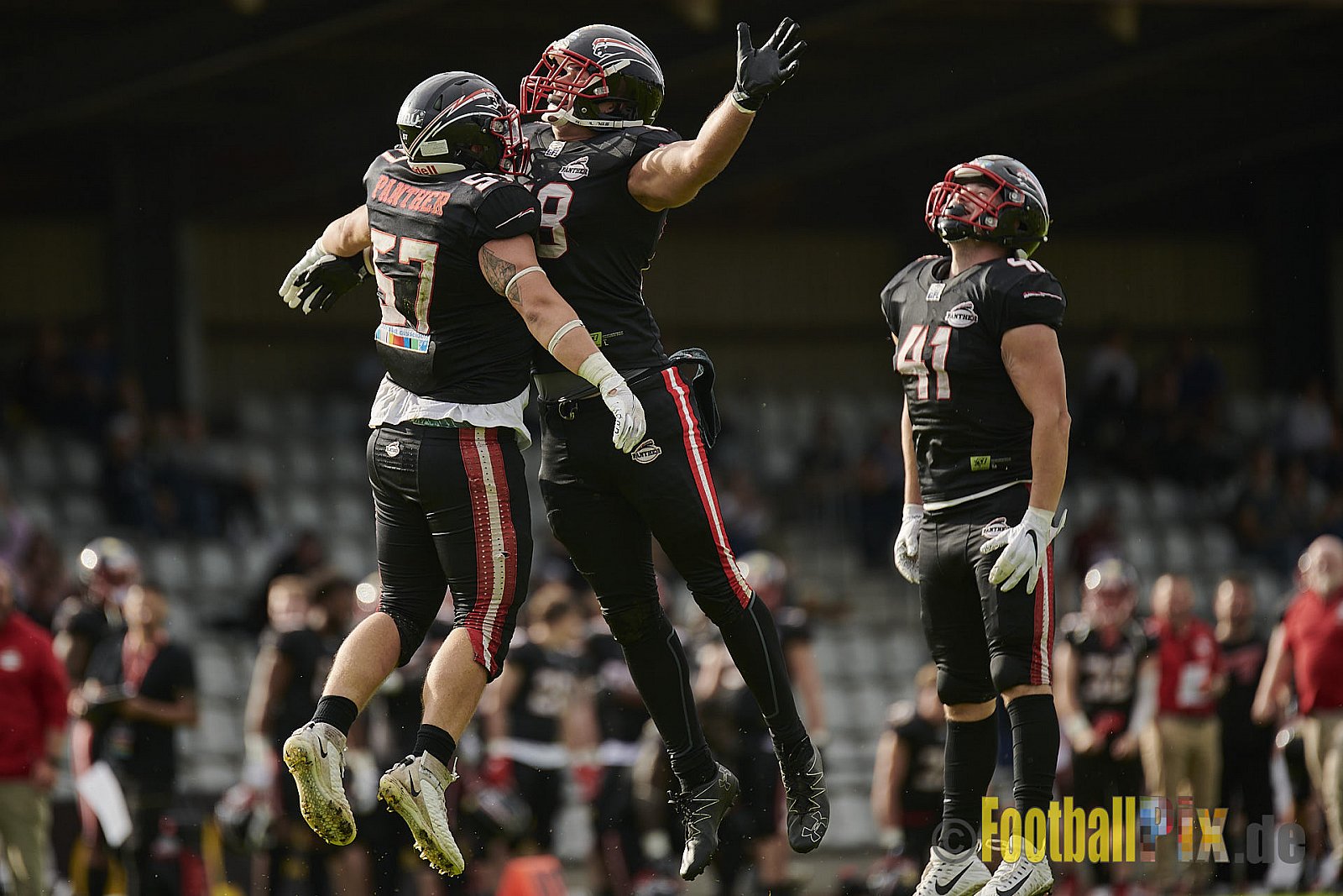 GFL2 Season 2021 Düsseldorf Panther vs. Langenfeld Longhorns am 7.08.2021 im Stadion VfL Benrath, Karl-Hohmann-Straße 70, 40597 Düsseldorf, Punkte Endstand 17 : 0.
[Bildnummer: 2021-08-07_0390]Düsseldorf Panther vs. Langenfeld Longhorns am 7.08.2021 - DPantherVsLangenfeldLonghorns