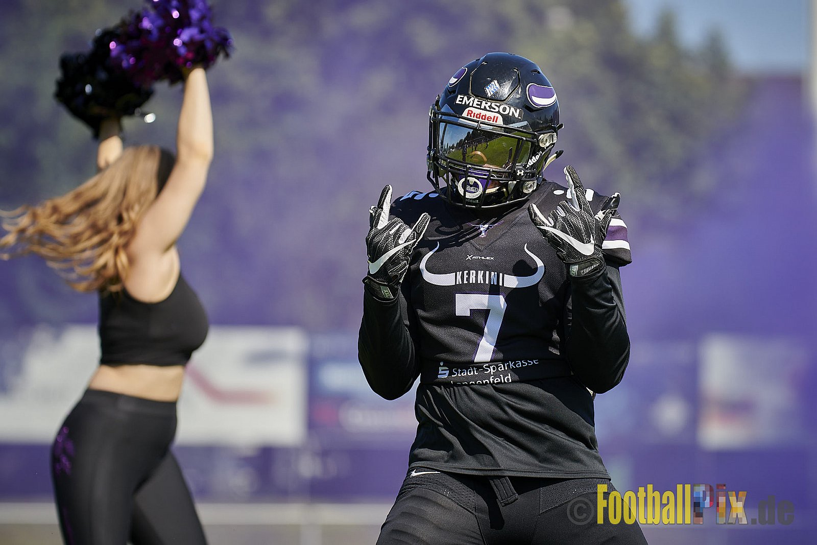 GFL2 Season 2021 Langenfeld Longhorns vs. Assindia Cardinals am 14.08.2021 im Jahnstadion, Jahnstr.4, 40764 Langenfeld. Punkte Endstand 42 : 12 (2:6/14:0/13:6/13:0)
[Bildnummer: 2021-08-14_0024] - LangenfeldLonghornsVsAssindiaCardinals