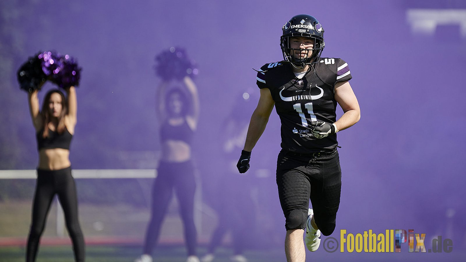 GFL2 Season 2021 Langenfeld Longhorns vs. Assindia Cardinals am 14.08.2021 im Jahnstadion, Jahnstr.4, 40764 Langenfeld. Punkte Endstand 42 : 12 (2:6/14:0/13:6/13:0)
[Bildnummer: 2021-08-14_0029] - LangenfeldLonghornsVsAssindiaCardinals