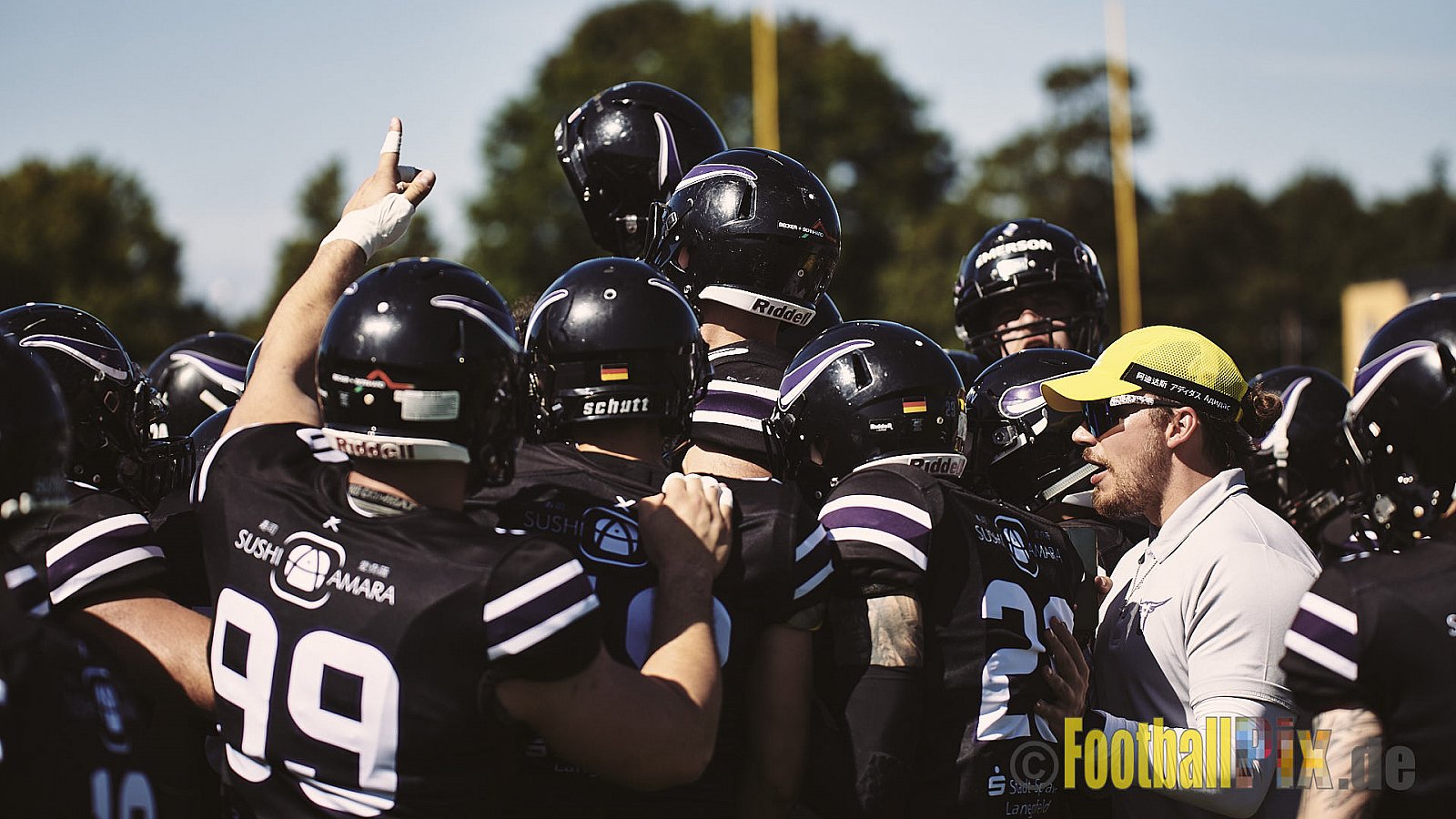 GFL2 Season 2021 Langenfeld Longhorns vs. Assindia Cardinals am 14.08.2021 im Jahnstadion, Jahnstr.4, 40764 Langenfeld. Punkte Endstand 42 : 12 (2:6/14:0/13:6/13:0)
[Bildnummer: 2021-08-14_0093] - LangenfeldLonghornsVsAssindiaCardinals