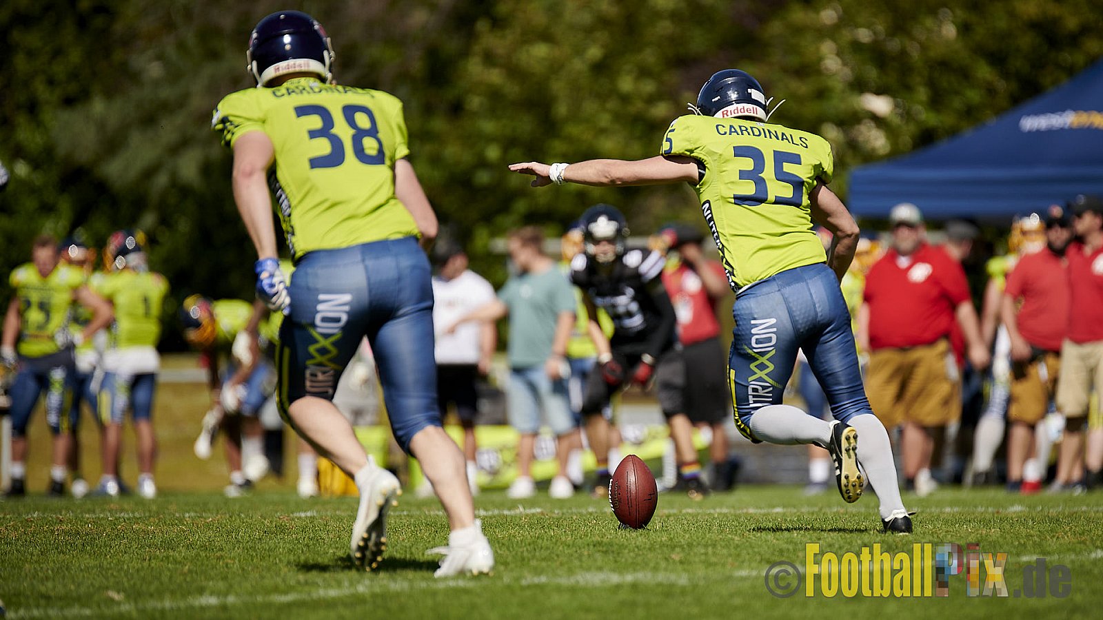 GFL2 Season 2021 Langenfeld Longhorns vs. Assindia Cardinals am 14.08.2021 im Jahnstadion, Jahnstr.4, 40764 Langenfeld. Punkte Endstand 42 : 12 (2:6/14:0/13:6/13:0)
[Bildnummer: 2021-08-14_0103] - LangenfeldLonghornsVsAssindiaCardinals