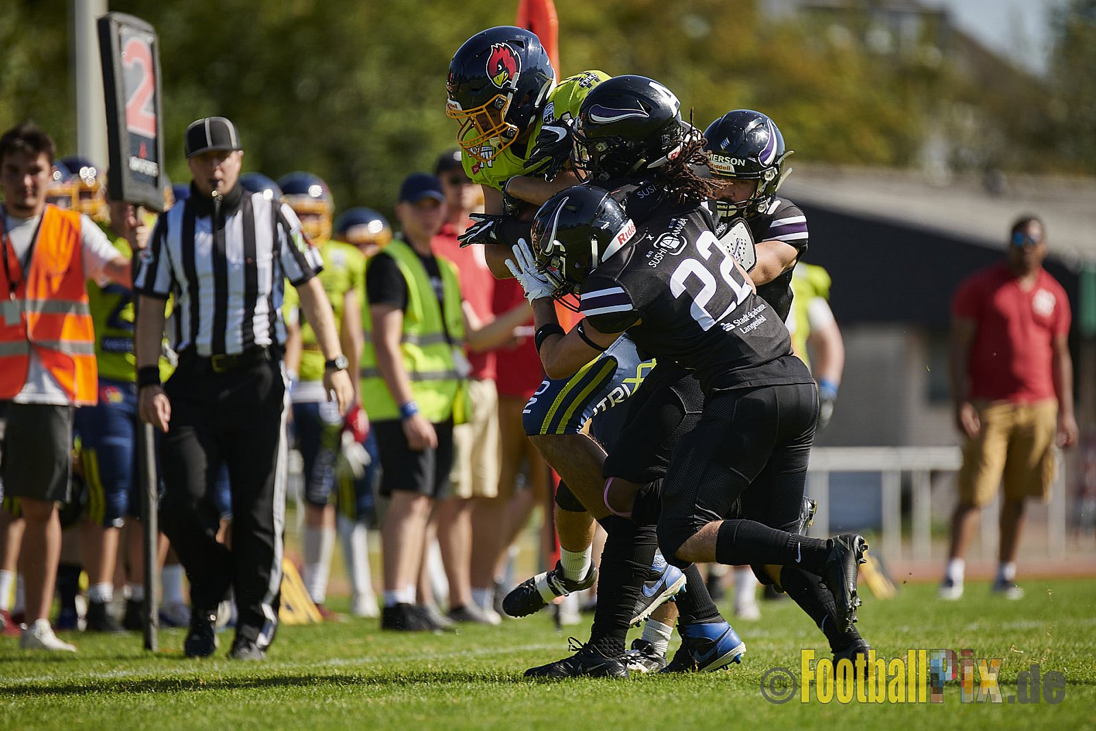 GFL2 Season 2021 Langenfeld Longhorns vs. Assindia Cardinals am 14.08.2021 im Jahnstadion, Jahnstr.4, 40764 Langenfeld. Punkte Endstand 42 : 12 (2:6/14:0/13:6/13:0)
[Bildnummer: 2021-08-14_0124] - LangenfeldLonghornsVsAssindiaCardinals