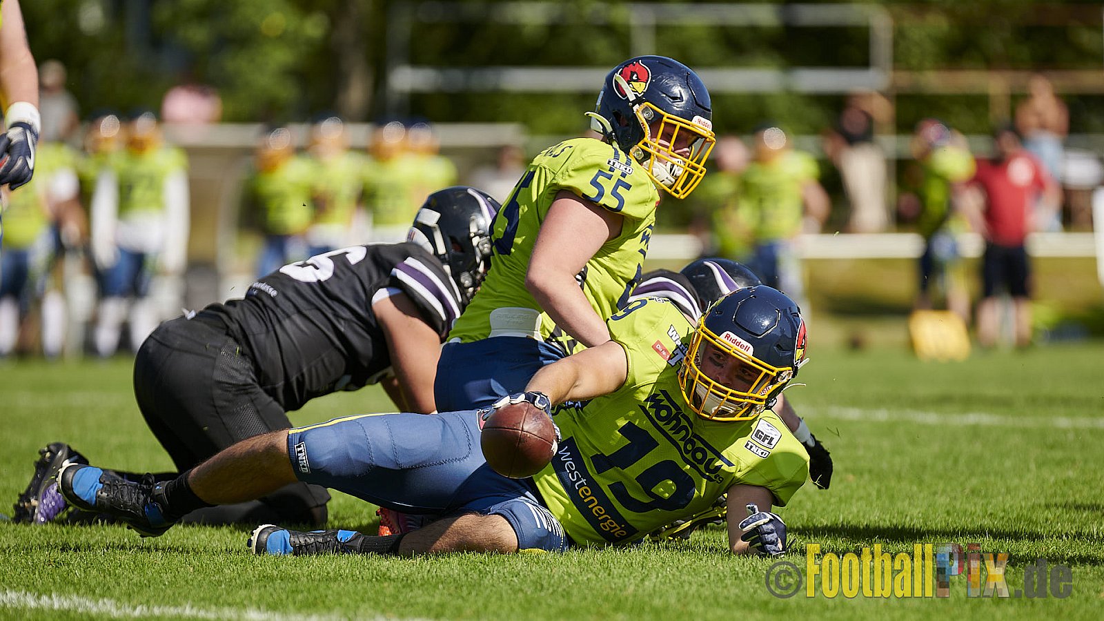 GFL2 Season 2021 Langenfeld Longhorns vs. Assindia Cardinals am 14.08.2021 im Jahnstadion, Jahnstr.4, 40764 Langenfeld. Punkte Endstand 42 : 12 (2:6/14:0/13:6/13:0)
[Bildnummer: 2021-08-14_0140] - LangenfeldLonghornsVsAssindiaCardinals