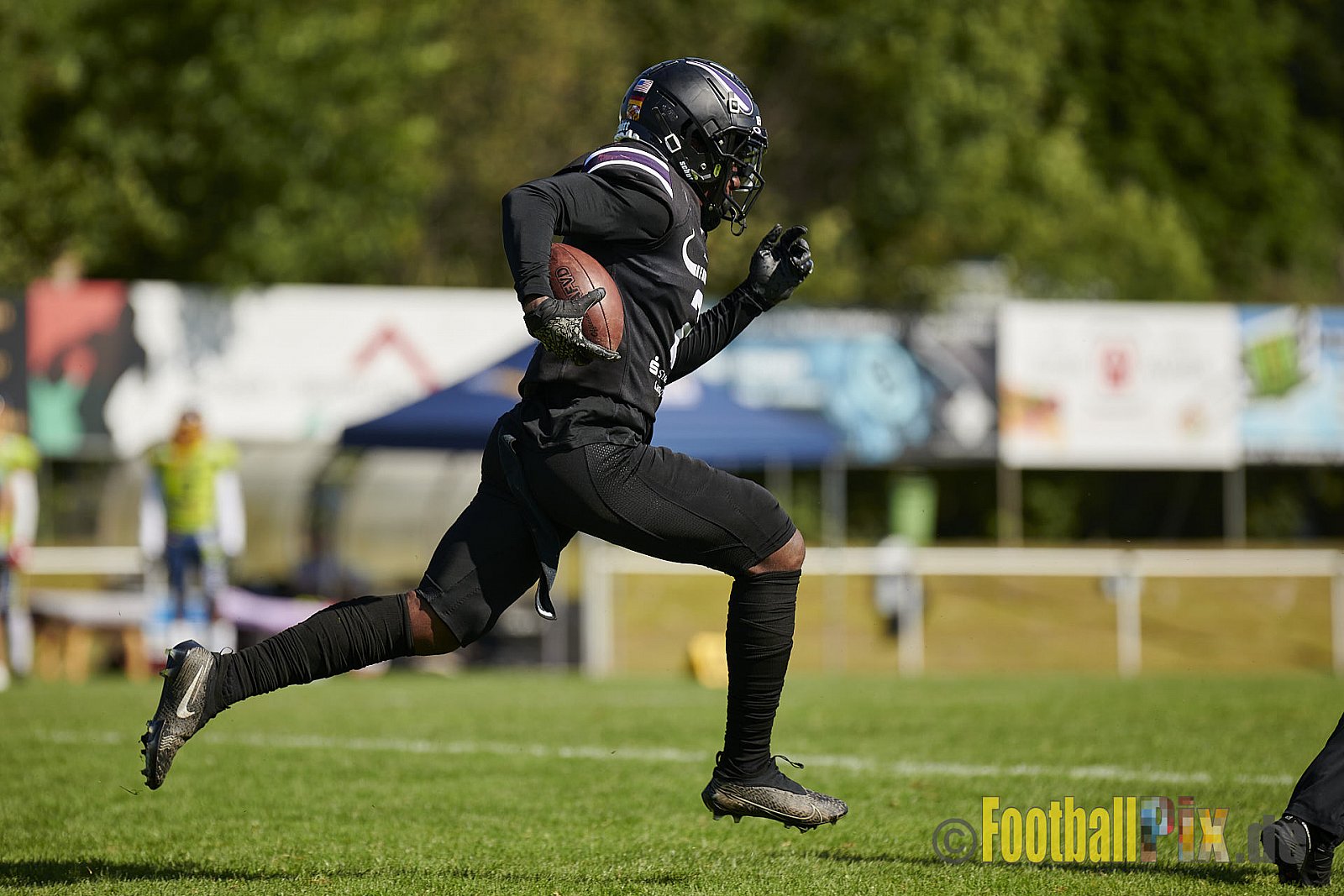 GFL2 Season 2021 Langenfeld Longhorns vs. Assindia Cardinals am 14.08.2021 im Jahnstadion, Jahnstr.4, 40764 Langenfeld. Punkte Endstand 42 : 12 (2:6/14:0/13:6/13:0)
[Bildnummer: 2021-08-14_0157] - LangenfeldLonghornsVsAssindiaCardinals