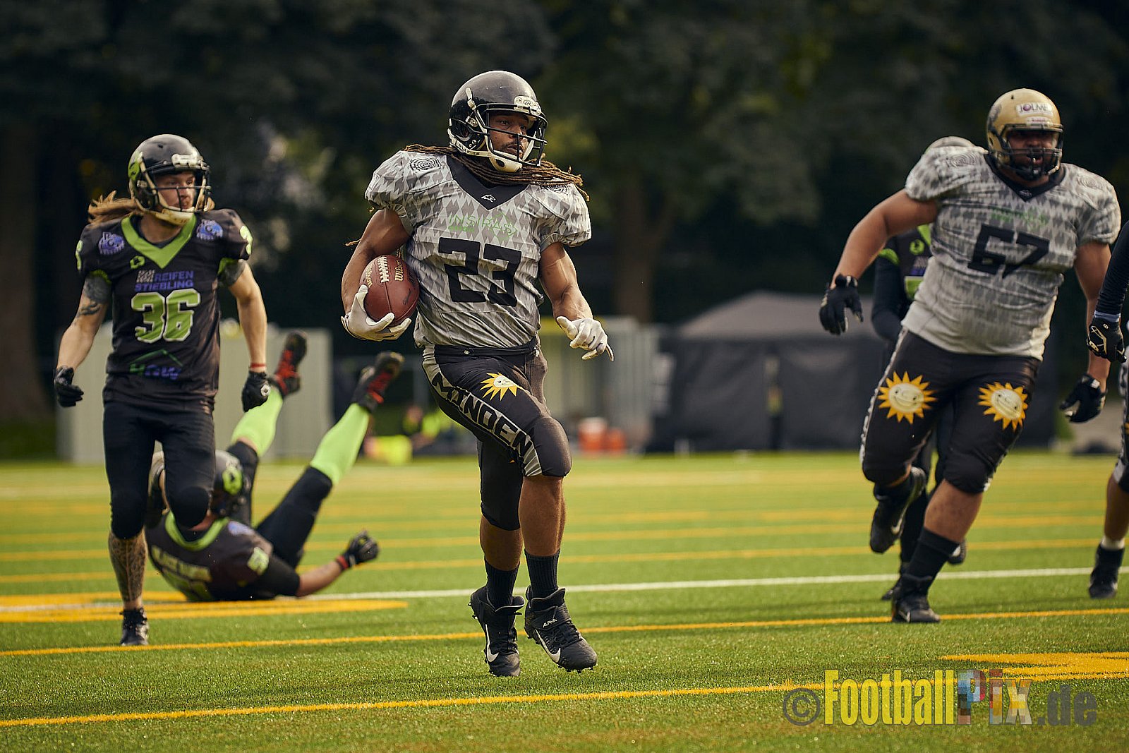 AFCV NRW Landesliga Season 2021 Herne Black Barons vs. Minden Wolves am 26.09.2021 im Stadion Horststadion, Gartenstraße 12-16, 44625 Herne, Punkte Endstand 03 : 27.
[Bildnummer: 2021-09-26_0155] - HerneBlackBaronsVsMindenWolves