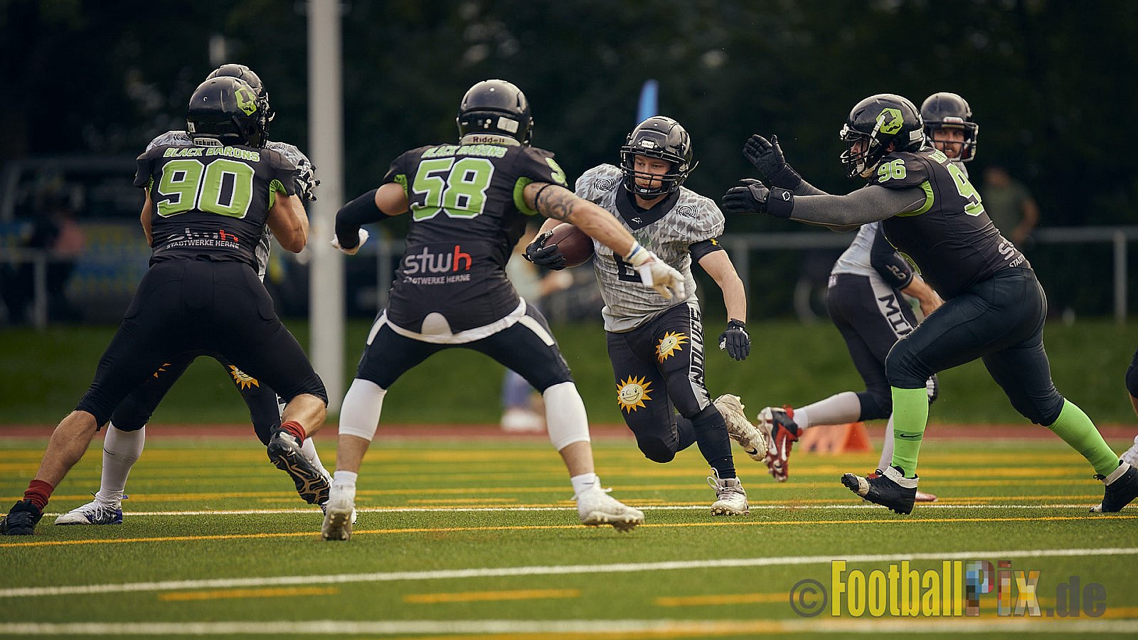 AFCV NRW Landesliga Season 2021 Herne Black Barons vs. Minden Wolves am 26.09.2021 im Stadion Horststadion, Gartenstraße 12-16, 44625 Herne, Punkte Endstand 03 : 27.
[Bildnummer: 2021-09-26_0287] - HerneBlackBaronsVsMindenWolves