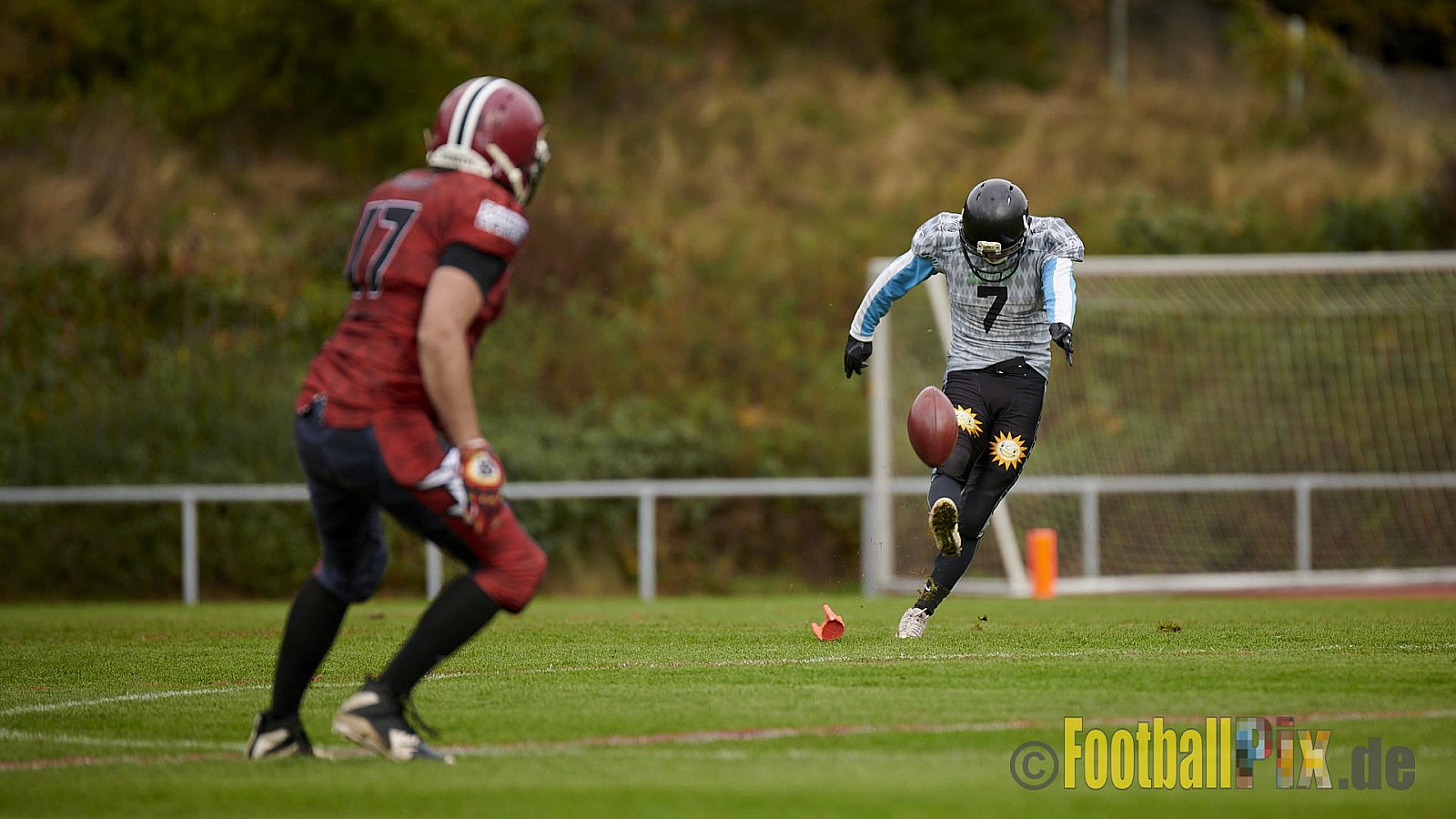 AFCV NRW Verbandsliga Season 2021 Iserlohn Titans vs. Minden Wolves am 16.10.2021 im Hermberg Statdion Süd, Immermannstraße, 58636 Iserlohn, Punkte Endstand 9 : 16.
[Bildnummer: 2021-10-16_0084] - IserlohnTitansVsMindenWolves