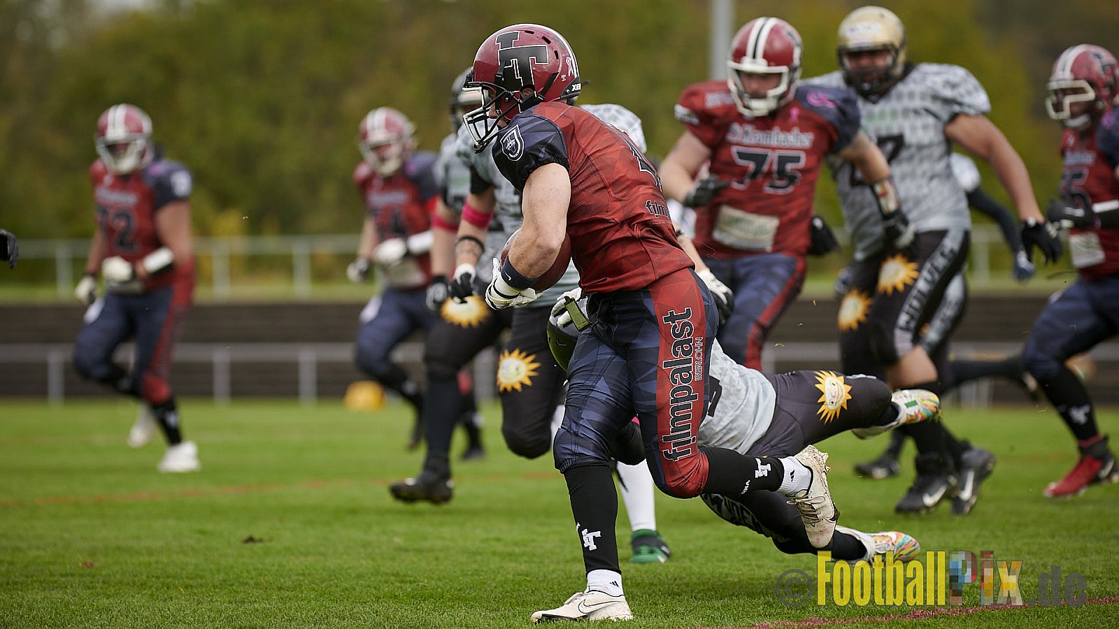 AFCV NRW Verbandsliga Season 2021 Iserlohn Titans vs. Minden Wolves am 16.10.2021 im Hermberg Statdion Süd, Immermannstraße, 58636 Iserlohn, Punkte Endstand 9 : 16.
[Bildnummer: 2021-10-16_0094] - IserlohnTitansVsMindenWolves