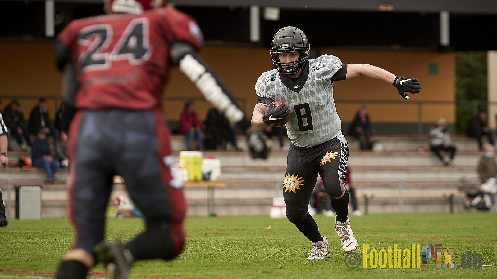 AFCV NRW Verbandsliga Season 2021 Iserlohn Titans vs. Minden Wolves am 16.10.2021 im Hermberg Statdion Süd, Immermannstraße, 58636 Iserlohn, Punkte Endstand 9 : 16.
[Bildnummer: 2021-10-16_0131] - IserlohnTitansVsMindenWolves
