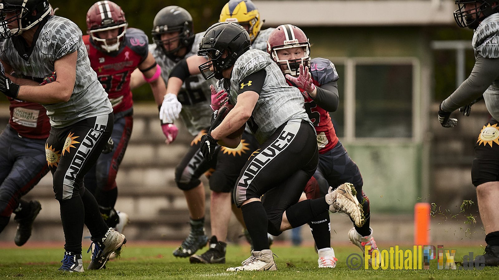 AFCV NRW Verbandsliga Season 2021 Iserlohn Titans vs. Minden Wolves am 16.10.2021 im Hermberg Statdion Süd, Immermannstraße, 58636 Iserlohn, Punkte Endstand 9 : 16.
[Bildnummer: 2021-10-16_0278] - IserlohnTitansVsMindenWolves