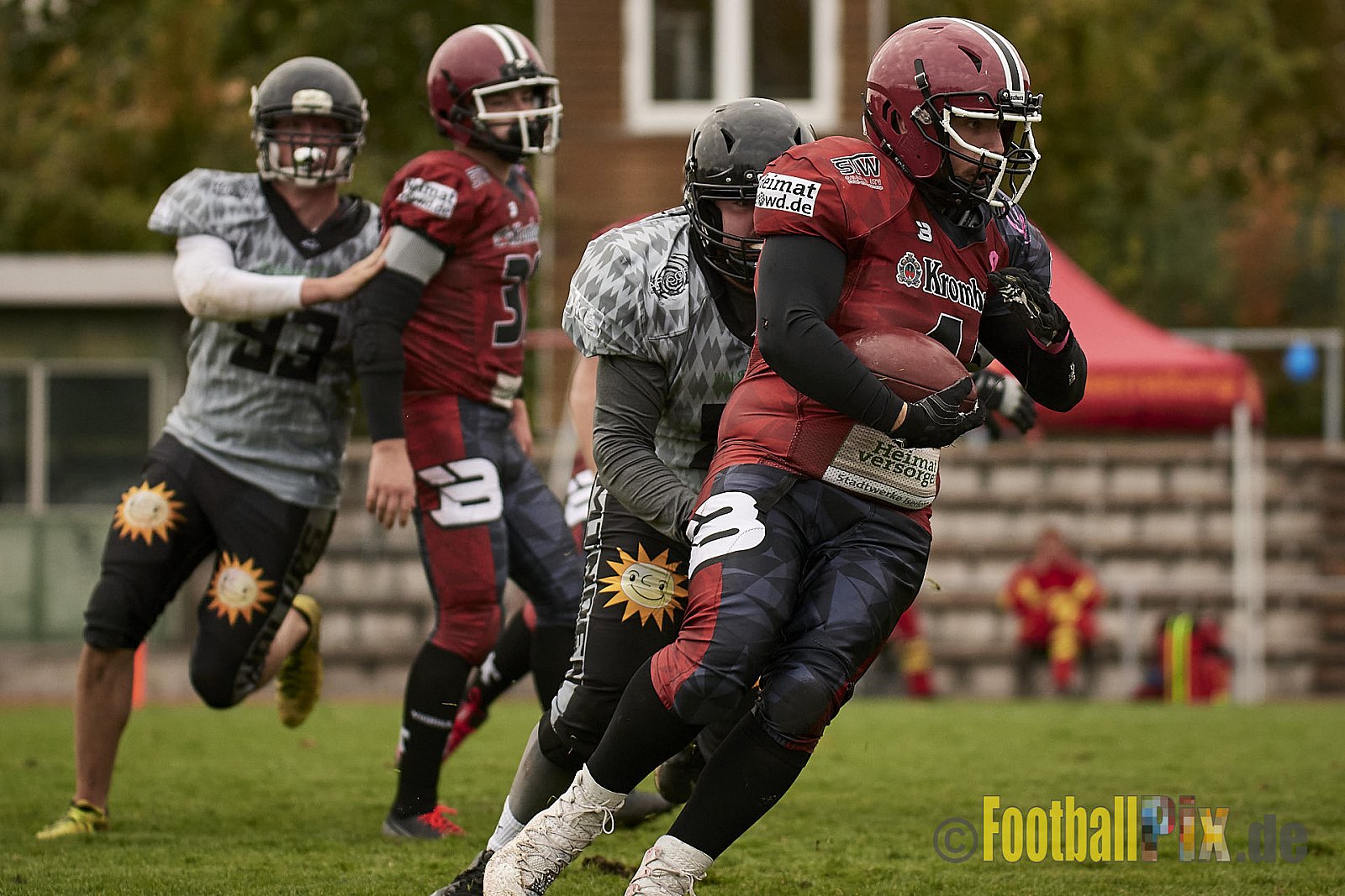 AFCV NRW Verbandsliga Season 2021 Iserlohn Titans vs. Minden Wolves am 16.10.2021 im Hermberg Statdion Süd, Immermannstraße, 58636 Iserlohn, Punkte Endstand 9 : 16.
[Bildnummer: 2021-10-16_0300] - IserlohnTitansVsMindenWolves