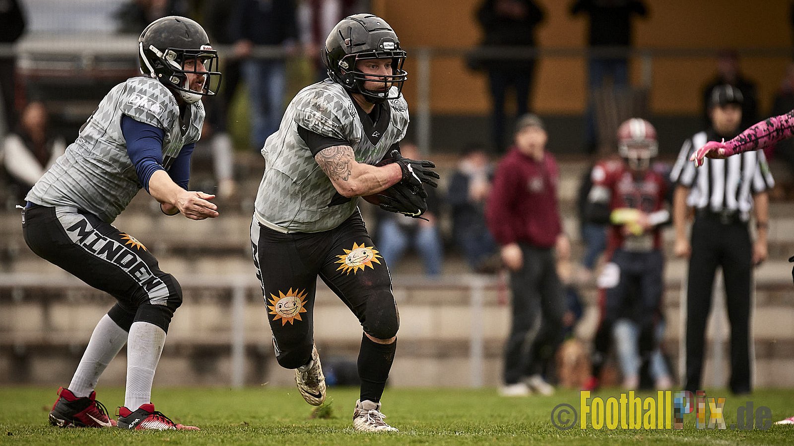 AFCV NRW Verbandsliga Season 2021 Iserlohn Titans vs. Minden Wolves am 16.10.2021 im Hermberg Statdion Süd, Immermannstraße, 58636 Iserlohn, Punkte Endstand 9 : 16.
[Bildnummer: 2021-10-16_0331] - IserlohnTitansVsMindenWolves