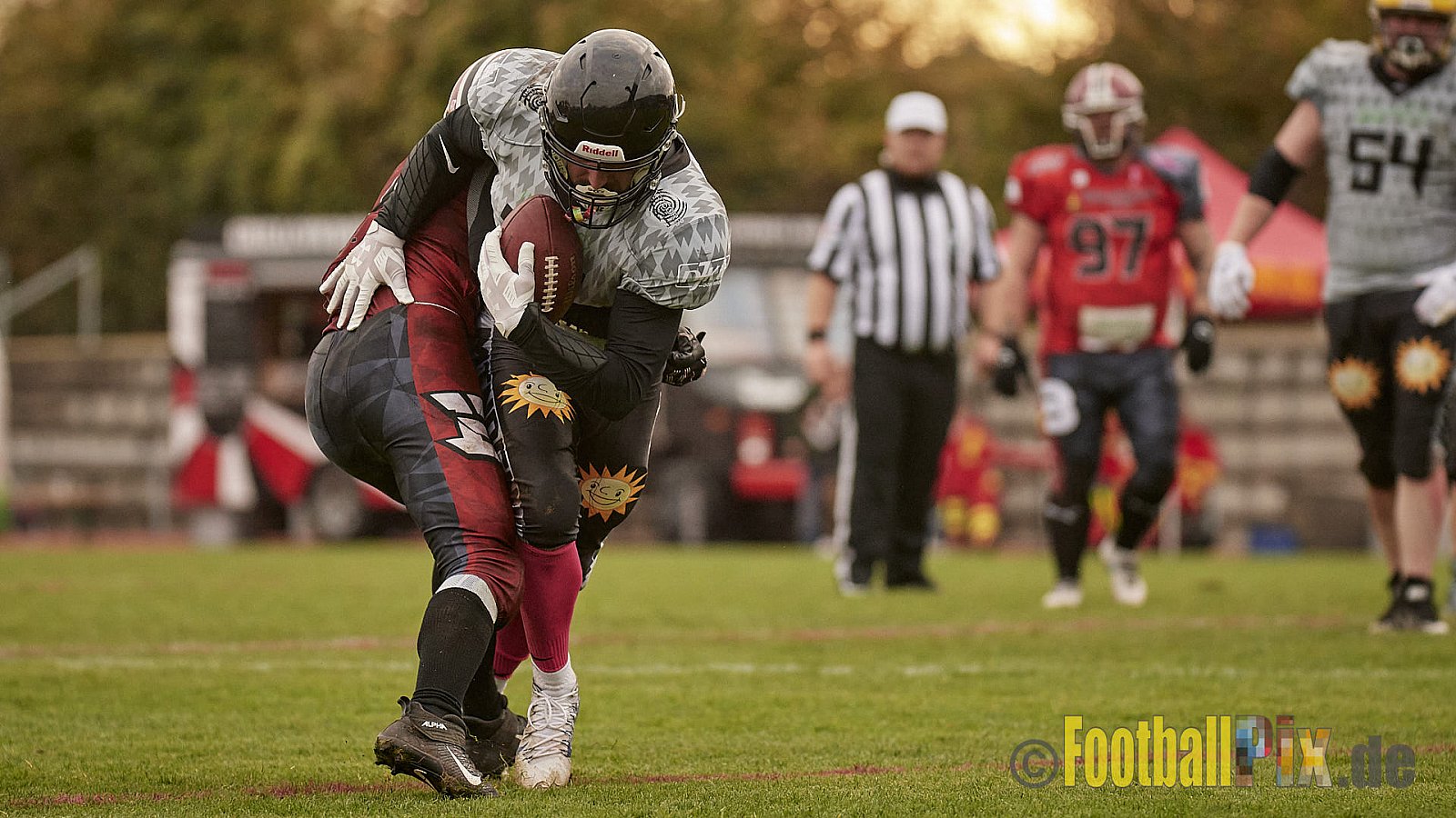 AFCV NRW Verbandsliga Season 2021 Iserlohn Titans vs. Minden Wolves am 16.10.2021 im Hermberg Statdion Süd, Immermannstraße, 58636 Iserlohn, Punkte Endstand 9 : 16.
[Bildnummer: 2021-10-16_0366] - IserlohnTitansVsMindenWolves