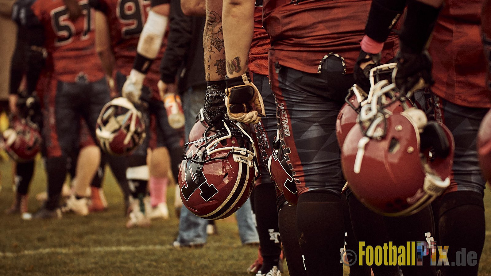 AFCV NRW Verbandsliga Season 2021 Iserlohn Titans vs. Minden Wolves am 16.10.2021 im Hermberg Statdion Süd, Immermannstraße, 58636 Iserlohn, Punkte Endstand 9 : 16.
[Bildnummer: 2021-10-16_0441] - IserlohnTitansVsMindenWolves