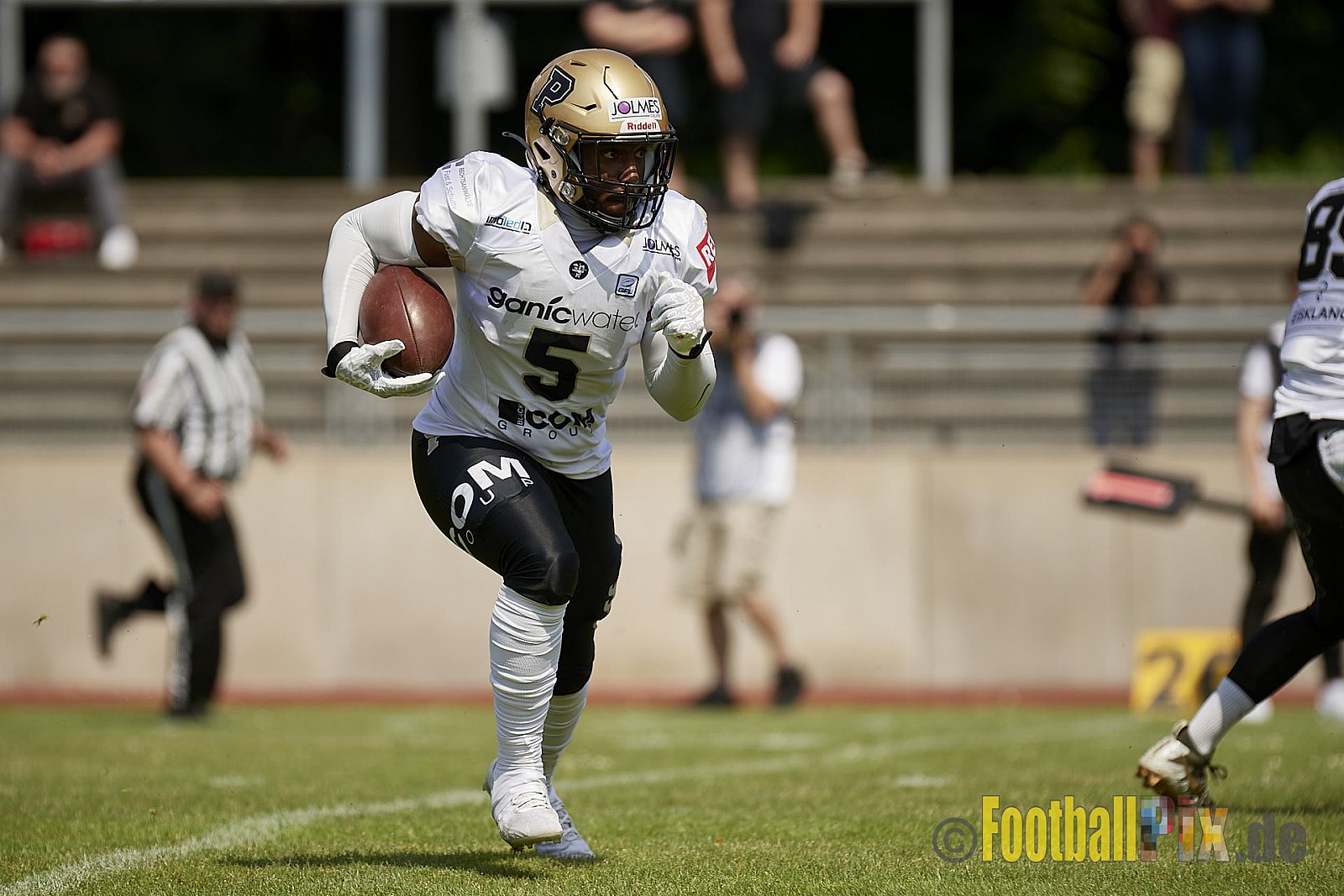 GFL2 Season 2022 Assindia Cardinals vs. Paderborn Dolphins am 22.05.2022 im Stadion Am Hallo, 45141 Essen. Spiel Endstand 14 : 31. Bildnummer: 2022-05-22_0163 - AssindiaCardinalsVsPaderbornDolphins