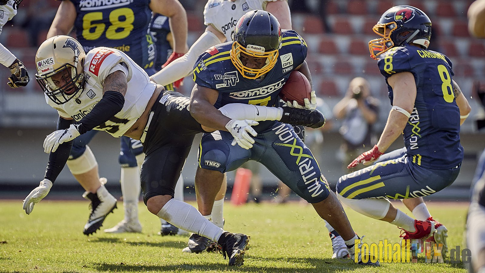 GFL2 Season 2022 Assindia Cardinals vs. Paderborn Dolphins am 22.05.2022 im Stadion Am Hallo, 45141 Essen. Spiel Endstand 14 : 31. Bildnummer: 2022-05-22_0362 - AssindiaCardinalsVsPaderbornDolphins
