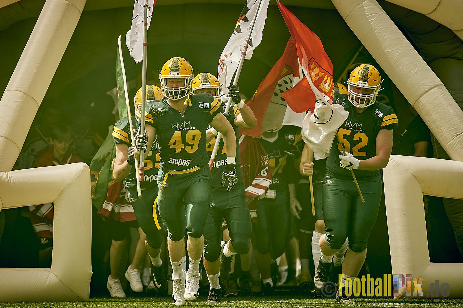 GFL Season 2022 Cologne Crocodiles vs. Kiel Baltic Hurricanes am 11.06.2022 im Stadion Stadion Höhenberg, Höhenberger Ring, 51103 Köln. Punkte Endstand 49 : 00. Bildnummer: 2022-06-11_0250 - CologneCrocodilesVsKielBalticHurricanes