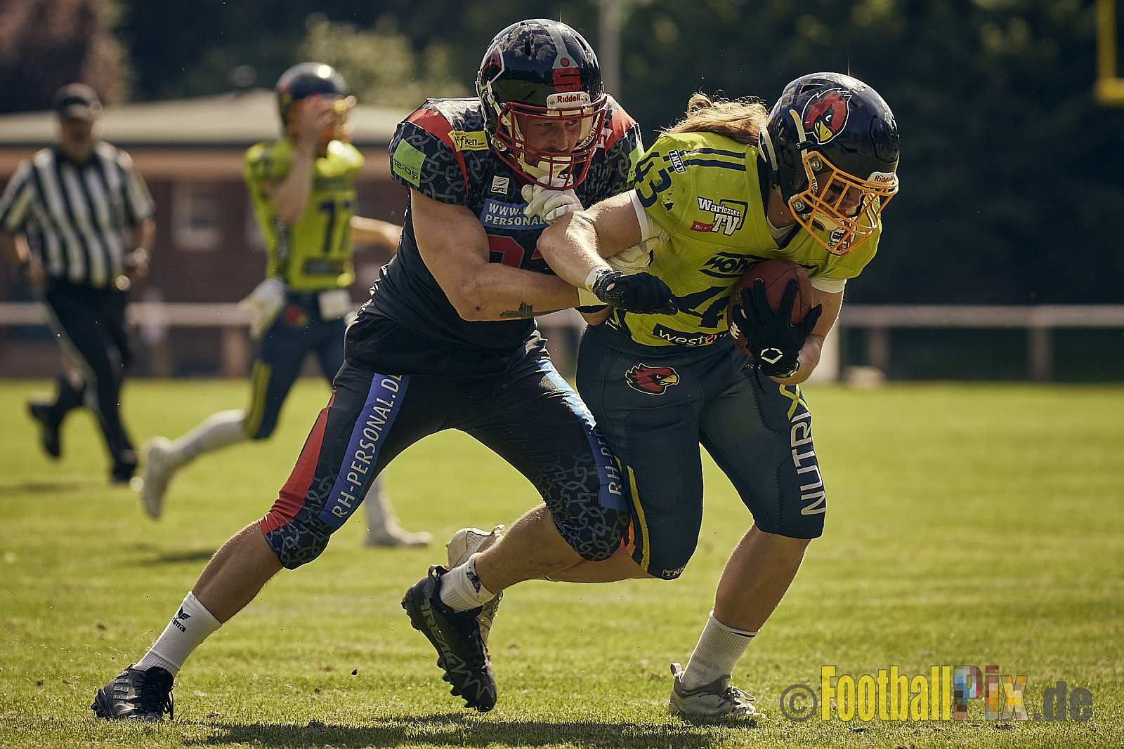 GFL2 Season 2022 Solingen Paladins vs. Assindia Cardinals am 2.07.2022 im Stadion Jahnkampfbahn Solingen, Adolf-Clarenbach-Straße 36, 42719 Solingen. Spiel Endstand 25 : 13. Bildnummer: 2022-07-02_0078 - SolingenPaladinsVsAssindiaCardinals