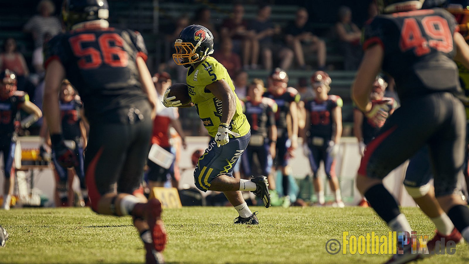 GFL2 Season 2022 Solingen Paladins vs. Assindia Cardinals am 2.07.2022 im Stadion Jahnkampfbahn Solingen, Adolf-Clarenbach-Straße 36, 42719 Solingen. Spiel Endstand 25 : 13. Bildnummer: 2022-07-02_0314 - SolingenPaladinsVsAssindiaCardinals