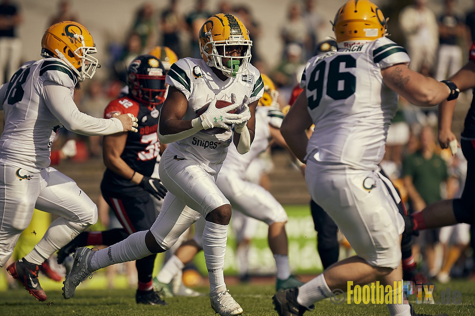 Spiel der GFL Season 2022 Düsseldorf Panther vs. Cologne Crocodiles am 20.08.2022 im Stadion VfL Benrath, Karl-Hohmann-Straße 70, 40597 Düsseldorf, Punkte Endstand 07 : 49.
[Bildnummer: 2022-08-20_0062] - DPantherVsCologneCrocodiles