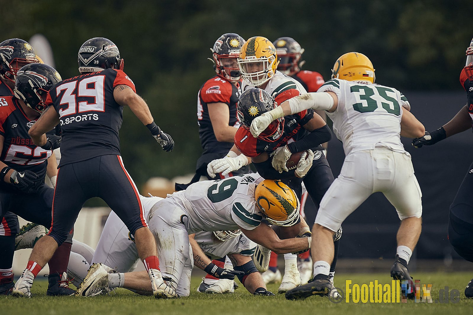 Spiel der GFL Season 2022 Düsseldorf Panther vs. Cologne Crocodiles am 20.08.2022 im Stadion VfL Benrath, Karl-Hohmann-Straße 70, 40597 Düsseldorf, Punkte Endstand 07 : 49.
[Bildnummer: 2022-08-20_0107] - DPantherVsCologneCrocodiles