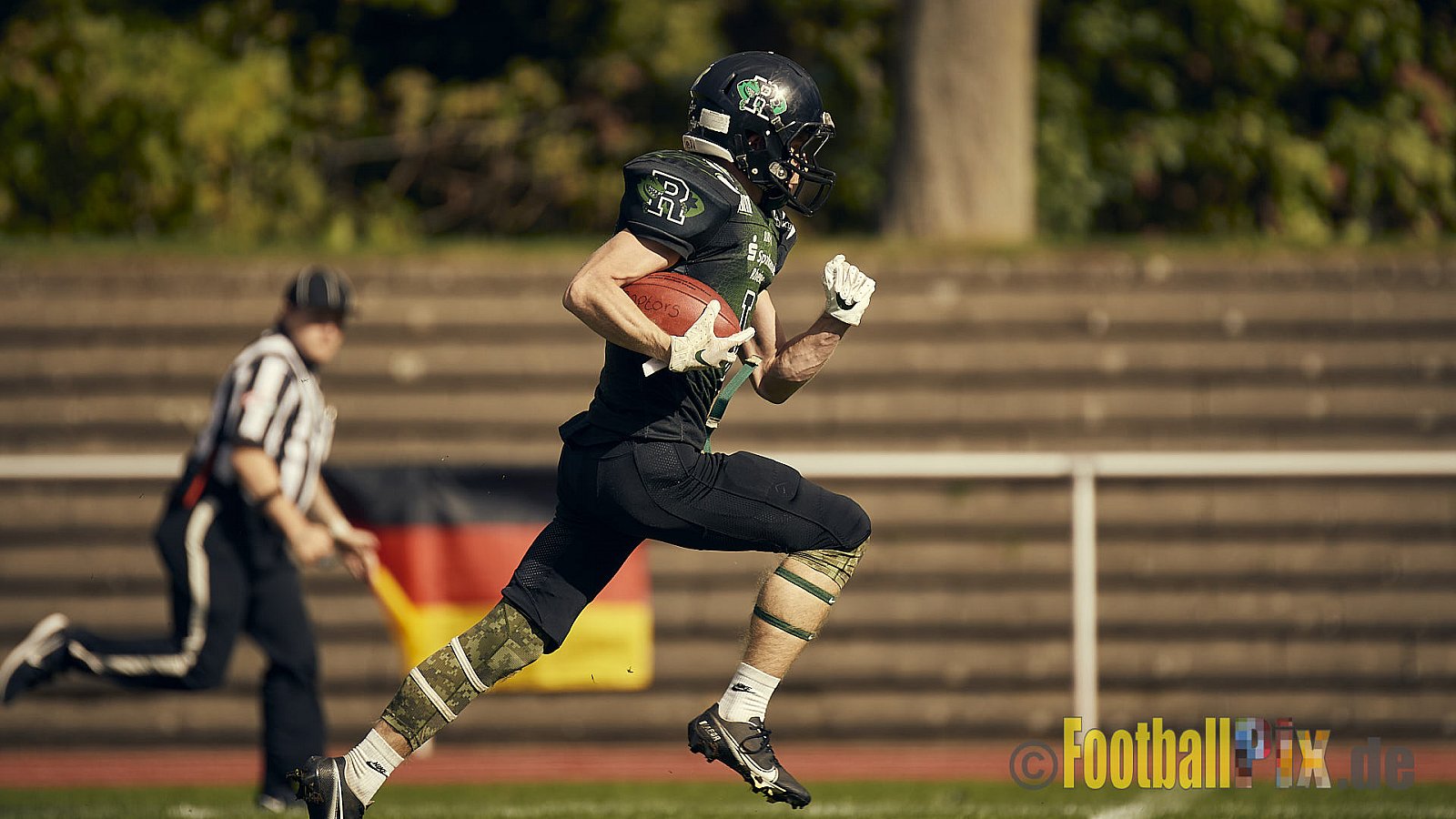 AFCV NRW Landesliga Season 2022 Rheine Raptors vs. Dorsten Reapers am 02.10.2022 im Stadion Jahnstadion, Schützenstraße, 48429 Rheine, Punkte Endstand 35 : 09.
[Bildnummer: 2022-10-02_0285] - RheineRaptorsVsDorstenReapers
