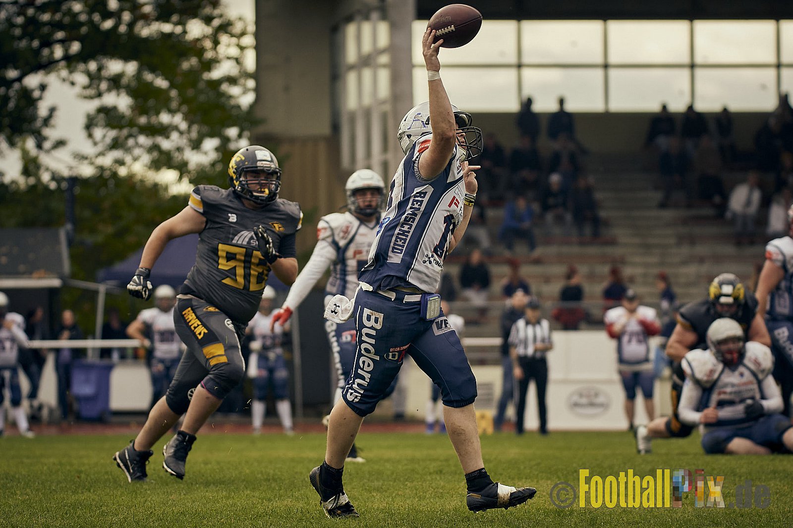 AFCV NRW Oberliga Season 2022 Remscheid Amboss vs. Krefeld Ravens am 15.10.2022 im Stadion Reinshagen Stadion, Wallburgstraße 25, 42857 Remscheid, Punkte Endstand 00 : 28.
[Bildnummer: 2022-10-15_0281] - RemscheidAmbossVsKrefeldRavens