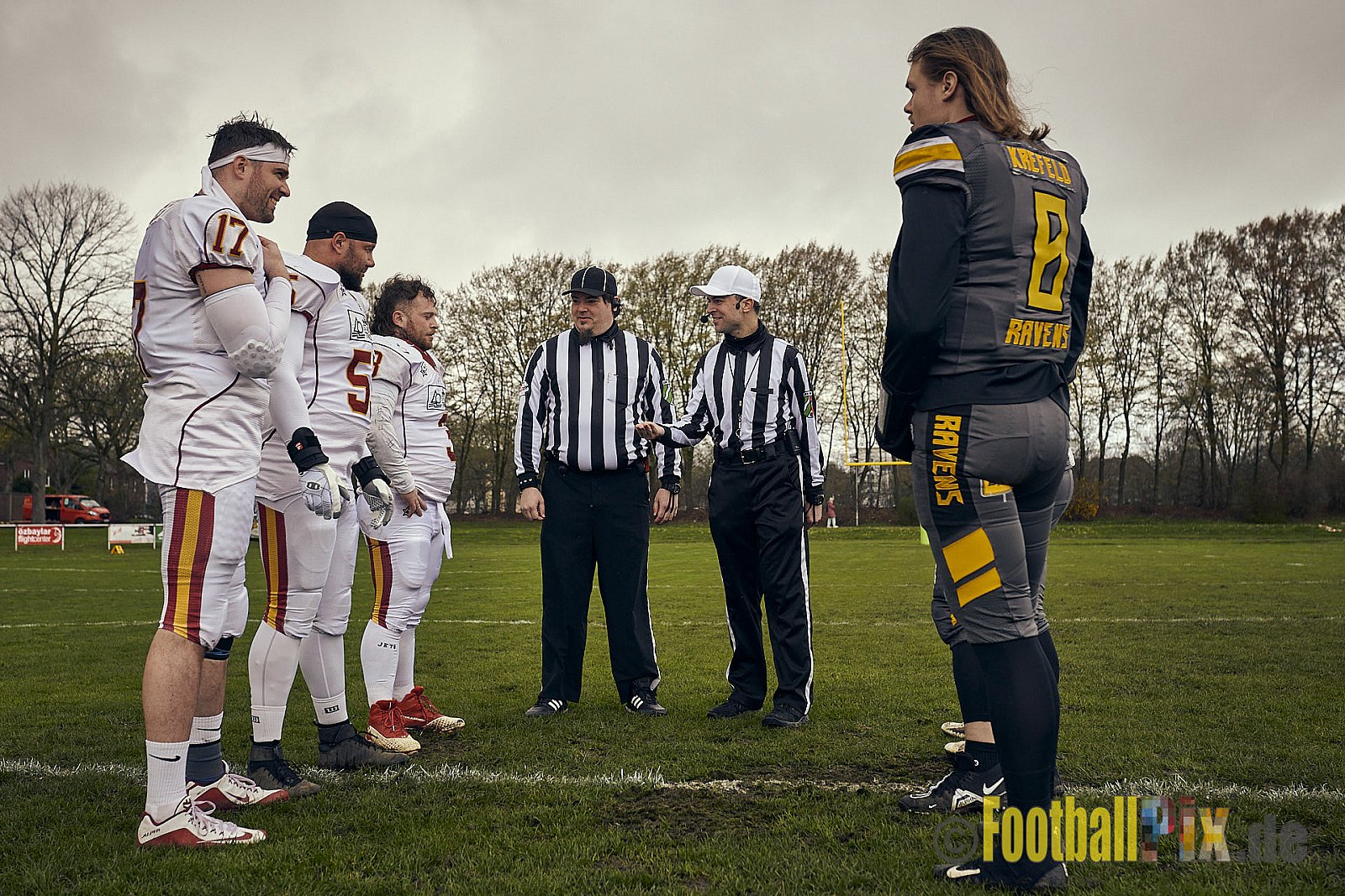 Preseason Game 2023 Krefeld Ravens vs. Troisdorf Jets am 25.03.2023 im Stadion BSA Sprödental. Die Adresse: BeziBSA Sprödental, Sprödentalstr. 15, 47799 Krefeld. Punkte Endstand 12 : 07. Bildnummer: 2023-03-25_0056 - KrefeldRavensVsTroisdorfJets