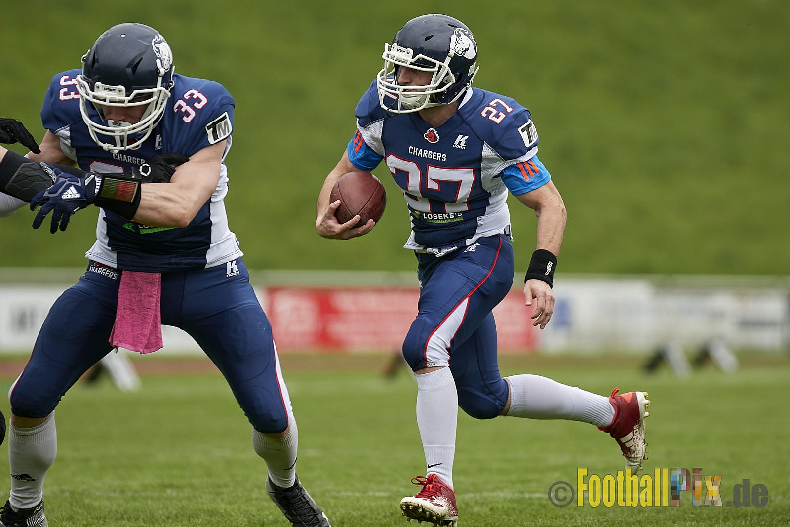 AFCV Verbandsliga Season 2023 Recklinghausen Chargers vs. Rheine Raptors am 29.04.2023 im Stadion Stadion Hohenhorst, Am Stadion 1, 45659 Recklinghausen, Punkte Endstand 37 : 10.
[2023-04-29_0067] - RecklinghausenChargersVsRheineRaptors