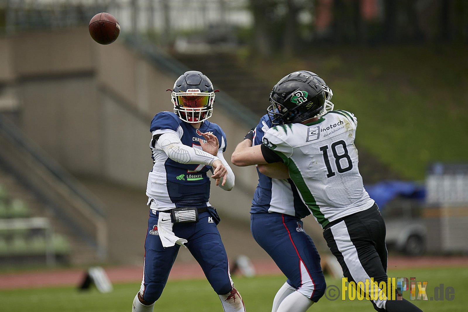 AFCV Verbandsliga Season 2023 Recklinghausen Chargers vs. Rheine Raptors am 29.04.2023 im Stadion Stadion Hohenhorst, Am Stadion 1, 45659 Recklinghausen, Punkte Endstand 37 : 10.
[2023-04-29_0151] - RecklinghausenChargersVsRheineRaptors