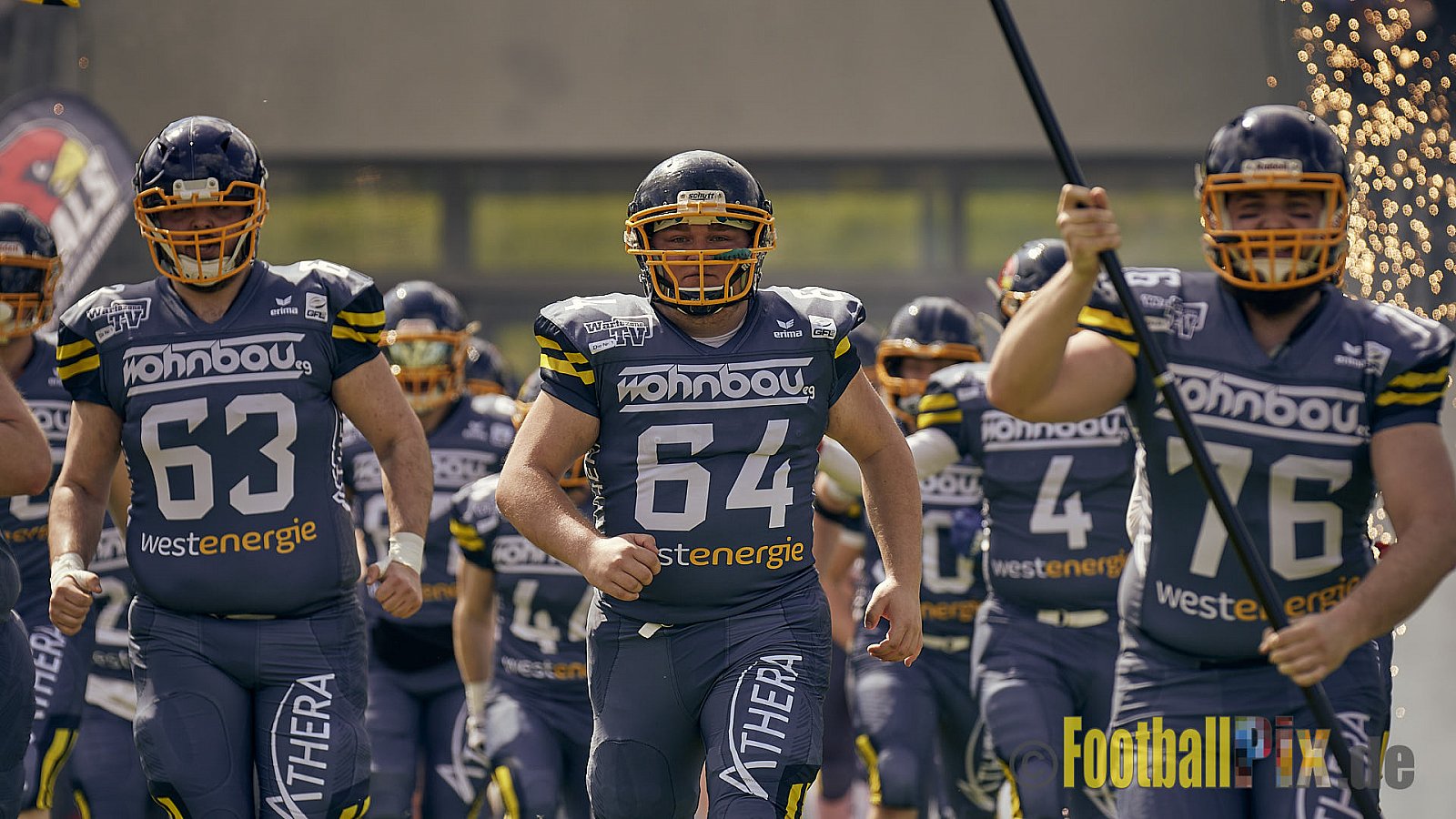 AFCV Regionalliga Season 2023 Essen Assindia Cardinals vs. Wuppertal Greyhounds am 30.04.2023 im Stadion Stadion am Hallo, Hallostraße 50, 45141 Essen, Punkte Endstand 12 : 27.
[2023-04-30_0015] - EssenAssindiaCardinalsVsWuppertalGreyhounds