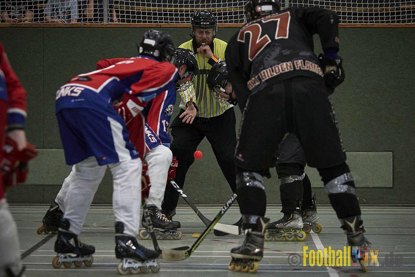 ISHD Inliner Hockey LLR Monheim Skunks I vs. Hilden Flames II am 14.05.2023 im Stadion Sporthalle Sandberg, Falkenstr., 40789 Monheim, Punkte Endstand 9 : 8. - IshdMonheimSkunksVsHildenFlames2