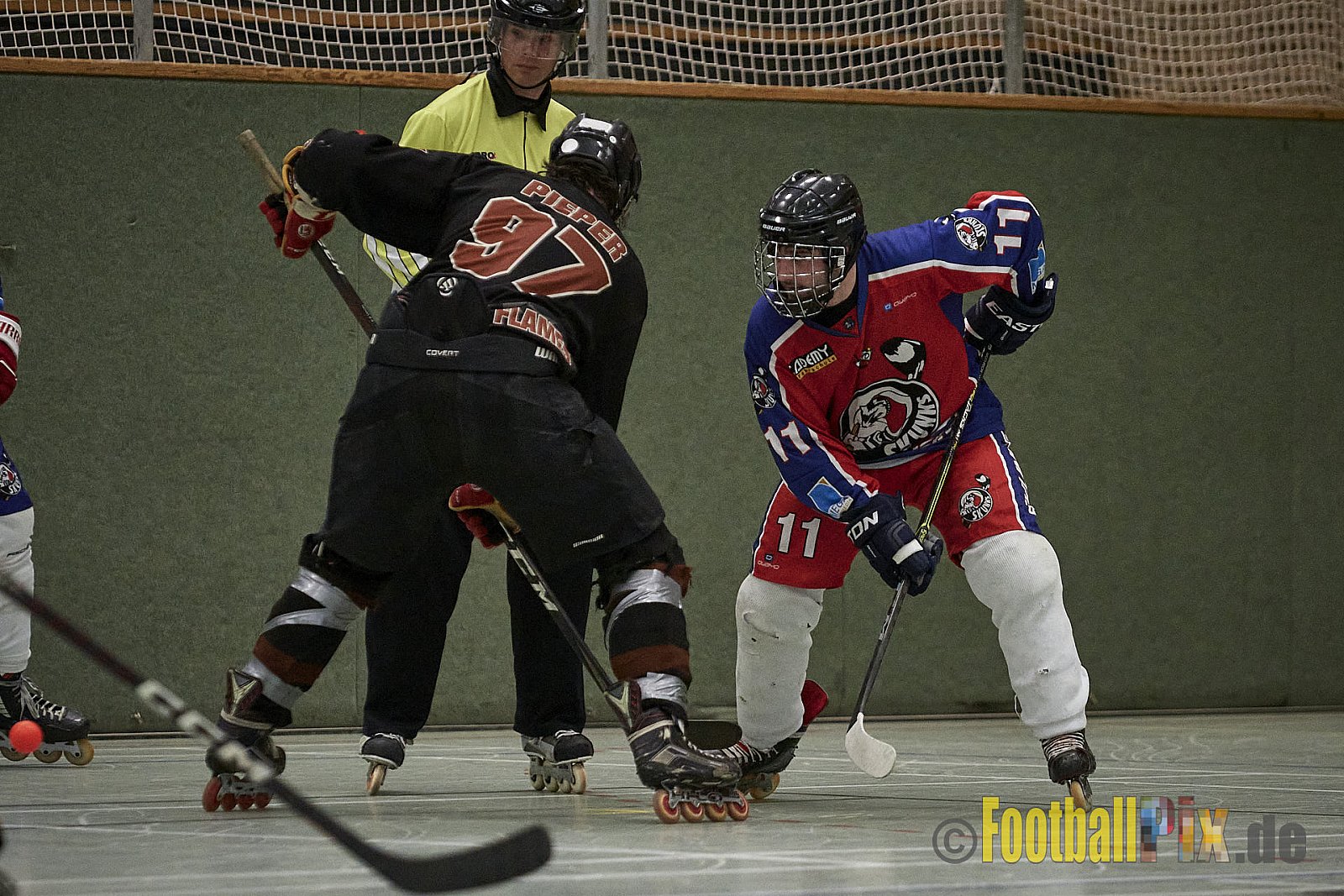 ISHD Inliner Hockey LLR Monheim Skunks I vs. Hilden Flames II am 14.05.2023 im Stadion Sporthalle Sandberg, Falkenstr., 40789 Monheim, Punkte Endstand 9 : 8. - IshdMonheimSkunksVsHildenFlames2