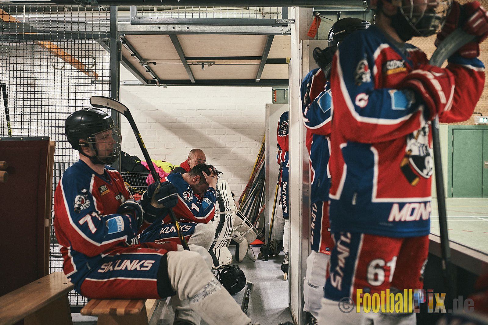 ISHD Inliner Hockey LLR Monheim Skunks I vs. Hilden Flames II am 14.05.2023 im Stadion Sporthalle Sandberg, Falkenstr., 40789 Monheim, Punkte Endstand 9 : 8. - IshdMonheimSkunksVsHildenFlames2