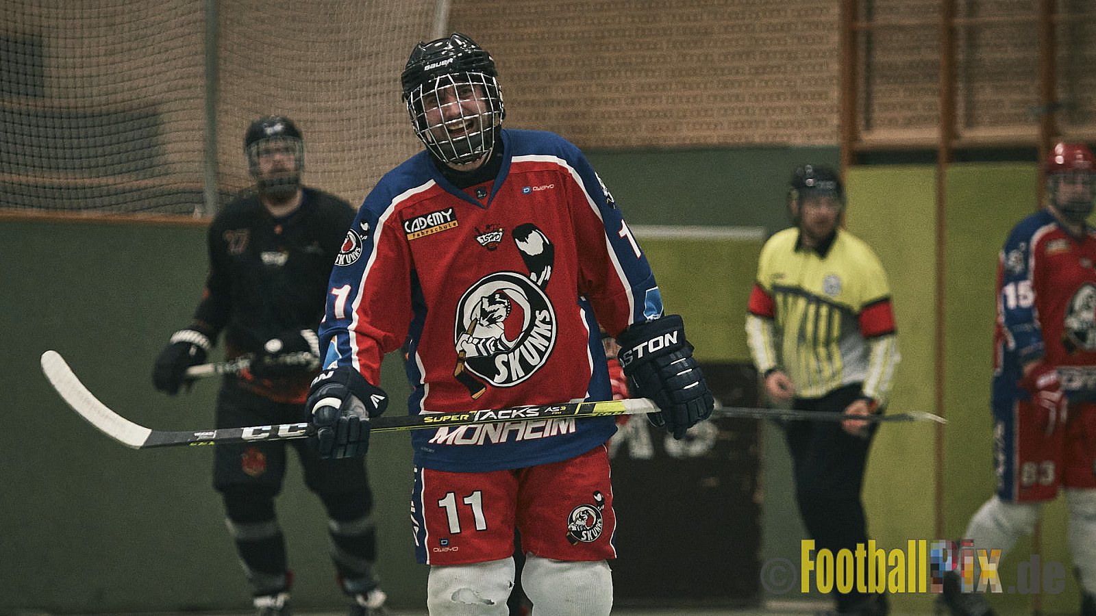 ISHD Inliner Hockey LLR Monheim Skunks I vs. Hilden Flames II am 14.05.2023 im Stadion Sporthalle Sandberg, Falkenstr., 40789 Monheim, Punkte Endstand 9 : 8. - IshdMonheimSkunksVsHildenFlames2