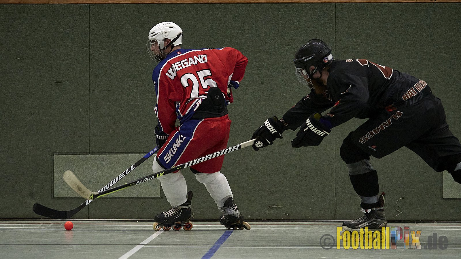 ISHD Inliner Hockey LLR Monheim Skunks I vs. Hilden Flames II am 14.05.2023 im Stadion Sporthalle Sandberg, Falkenstr., 40789 Monheim, Punkte Endstand 9 : 8. - IshdMonheimSkunksVsHildenFlames2