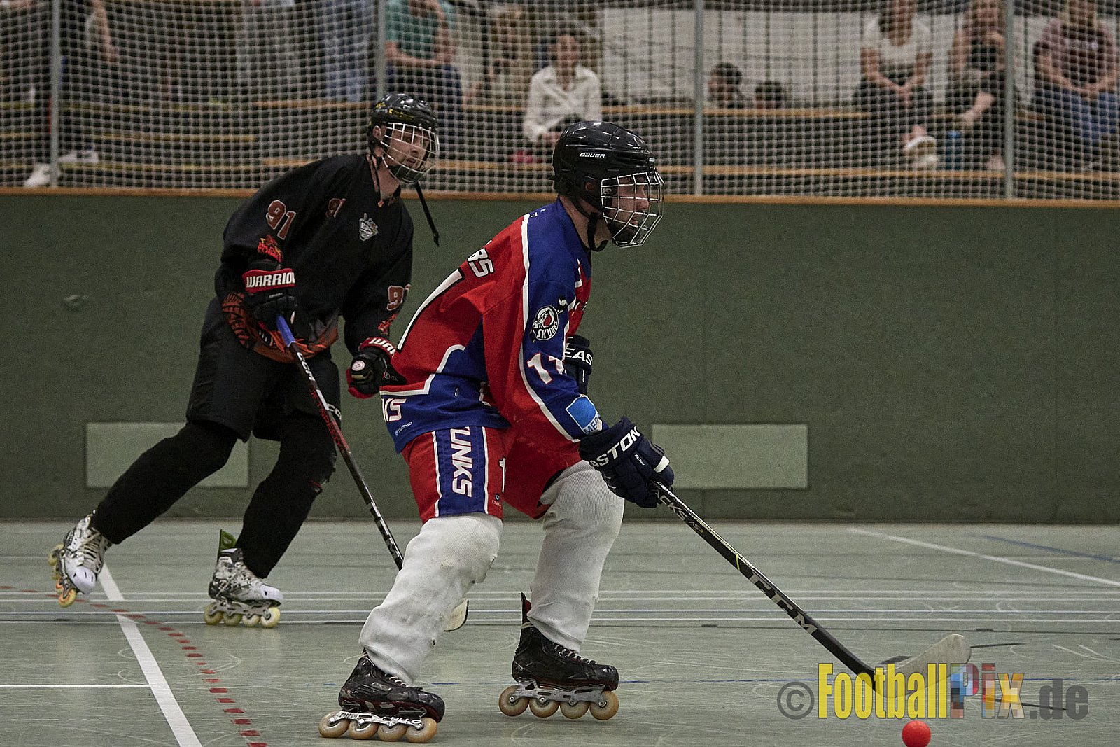 ISHD Inliner Hockey LLR Monheim Skunks I vs. Hilden Flames II am 14.05.2023 im Stadion Sporthalle Sandberg, Falkenstr., 40789 Monheim, Punkte Endstand 9 : 8. - IshdMonheimSkunksVsHildenFlames2