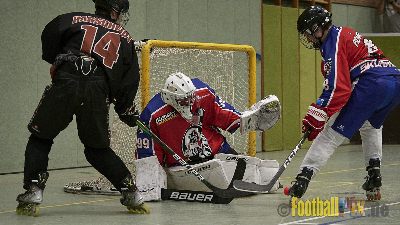 ISHD Inliner Hockey LLR Monheim Skunks I vs. Hilden Flames II am 14.05.2023 im Stadion Sporthalle Sandberg, Falkenstr., 40789 Monheim, Punkte Endstand 9 : 8. - IshdMonheimSkunksVsHildenFlames2