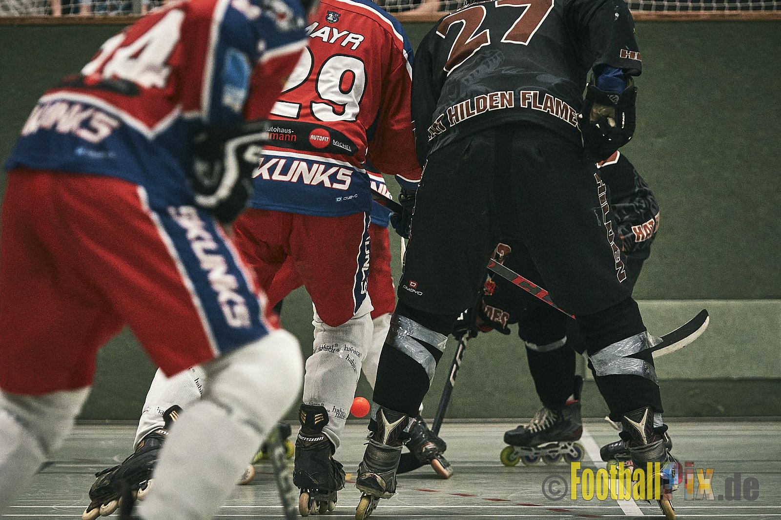 ISHD Inliner Hockey LLR Monheim Skunks I vs. Hilden Flames II am 14.05.2023 im Stadion Sporthalle Sandberg, Falkenstr., 40789 Monheim, Punkte Endstand 9 : 8. - IshdMonheimSkunksVsHildenFlames2